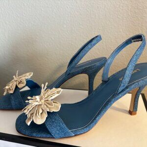 NEW Larroudé Hibiscus Slingback Sandal in Blue Stone Denim and Cream sz 8